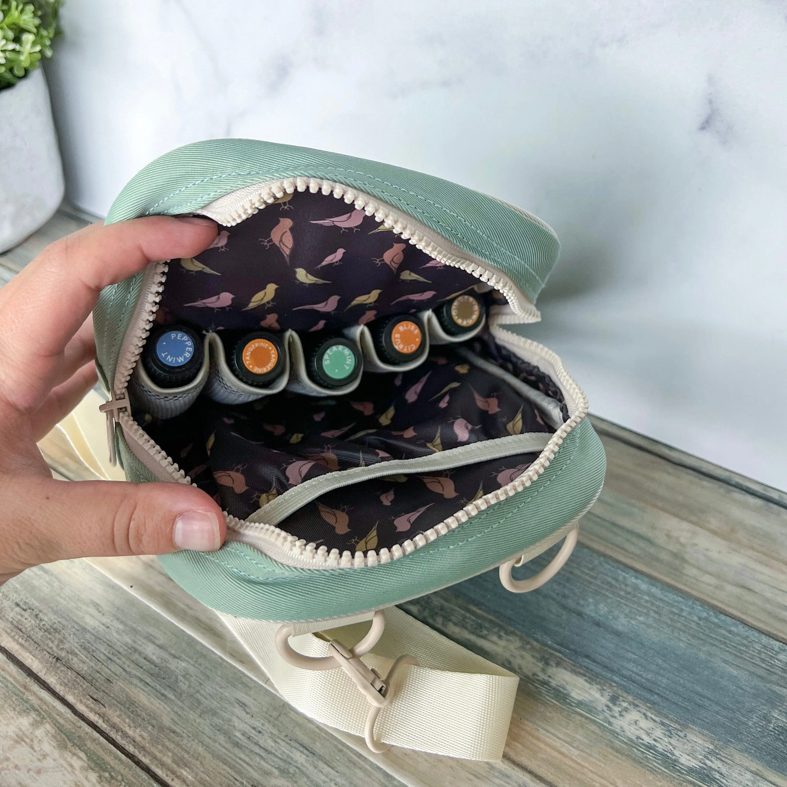 3-in-1 Crossbody Essential Oil Bag