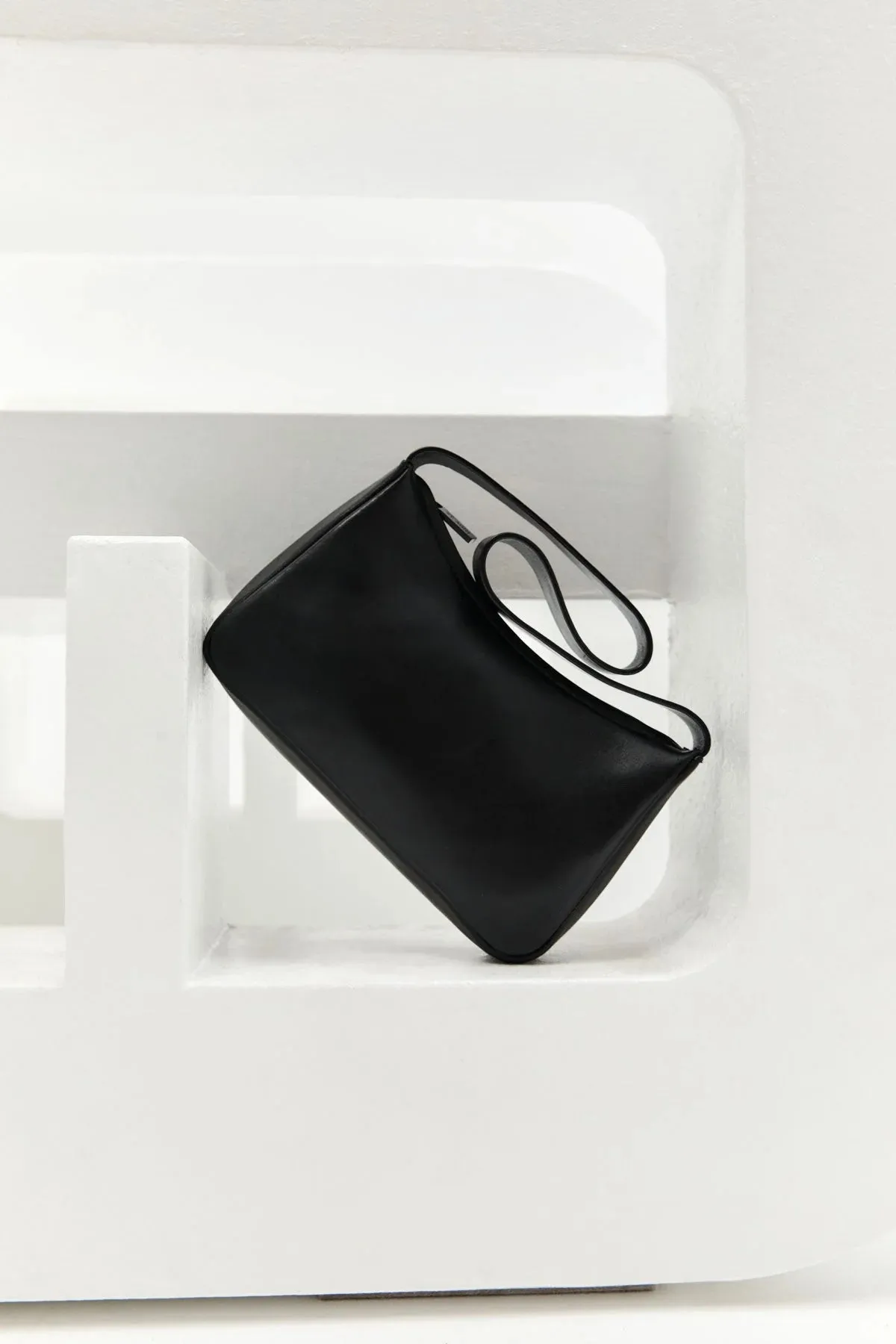 90s Petit Shoulder Bag -Black