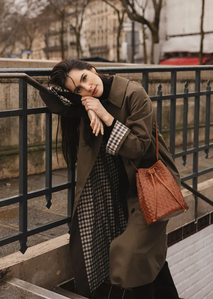 Adele Bucket Handbag in Rouge