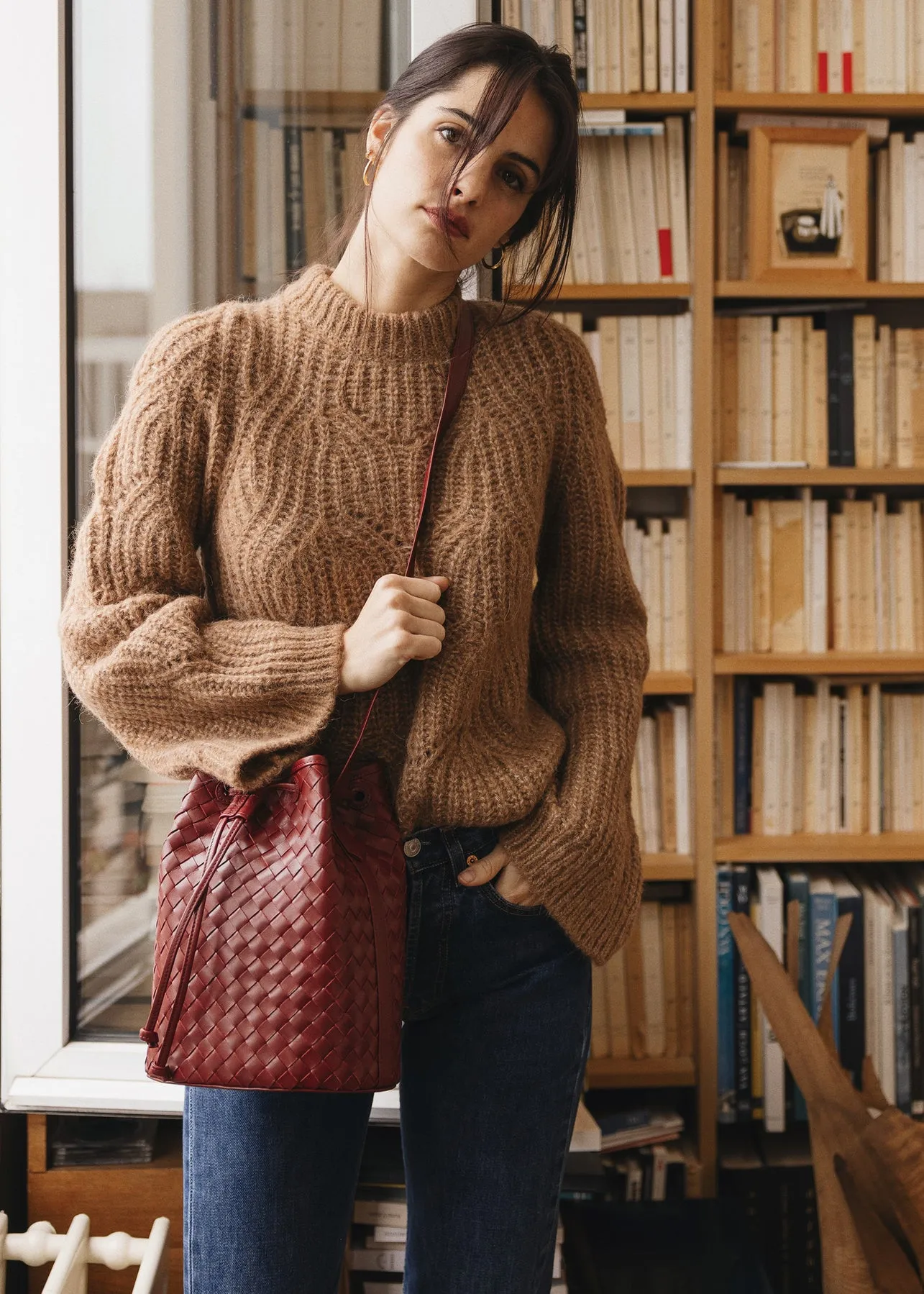 Adele Bucket Handbag in Rouge