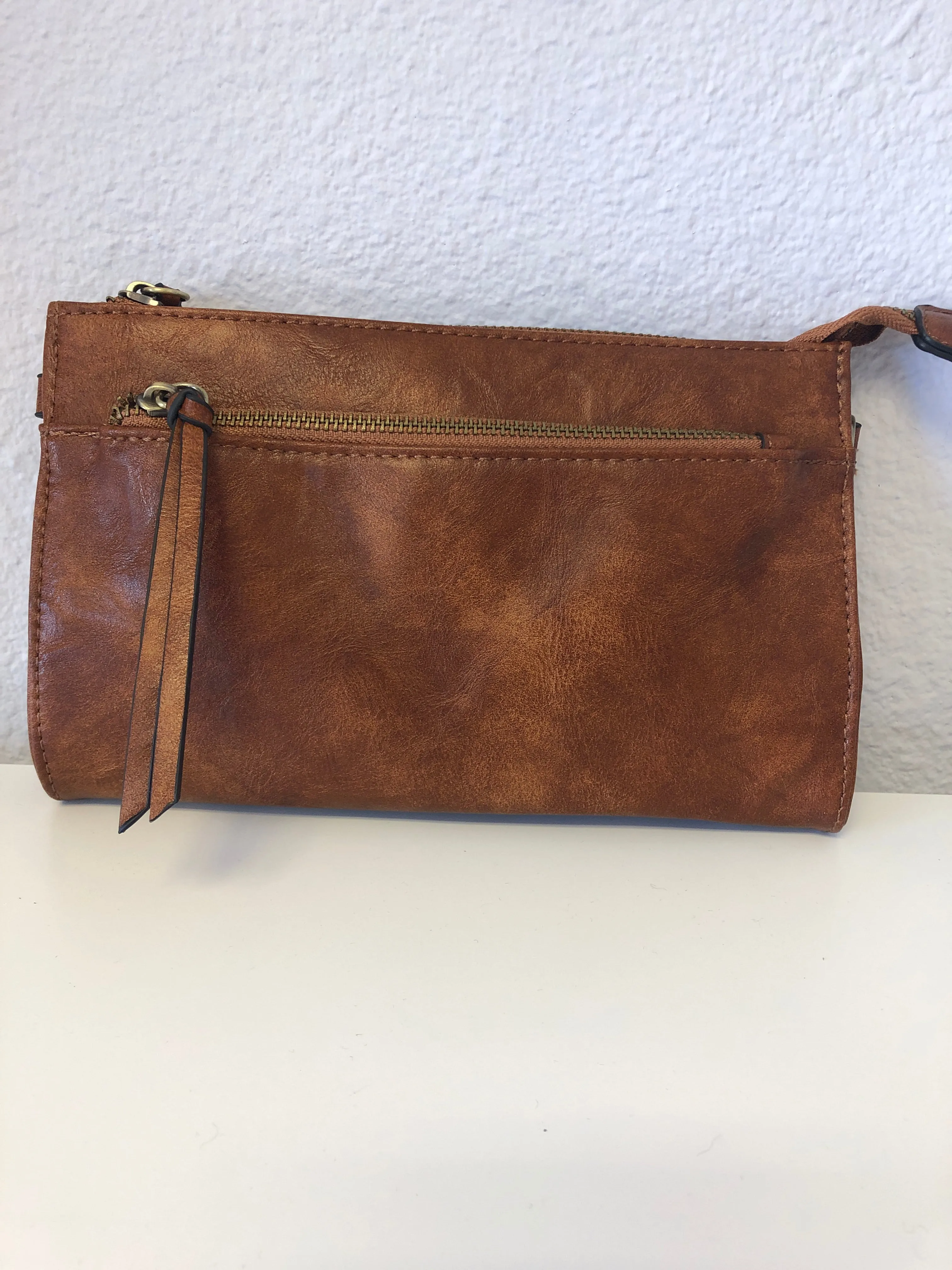 CECE VINTAGE CROSSBODY
