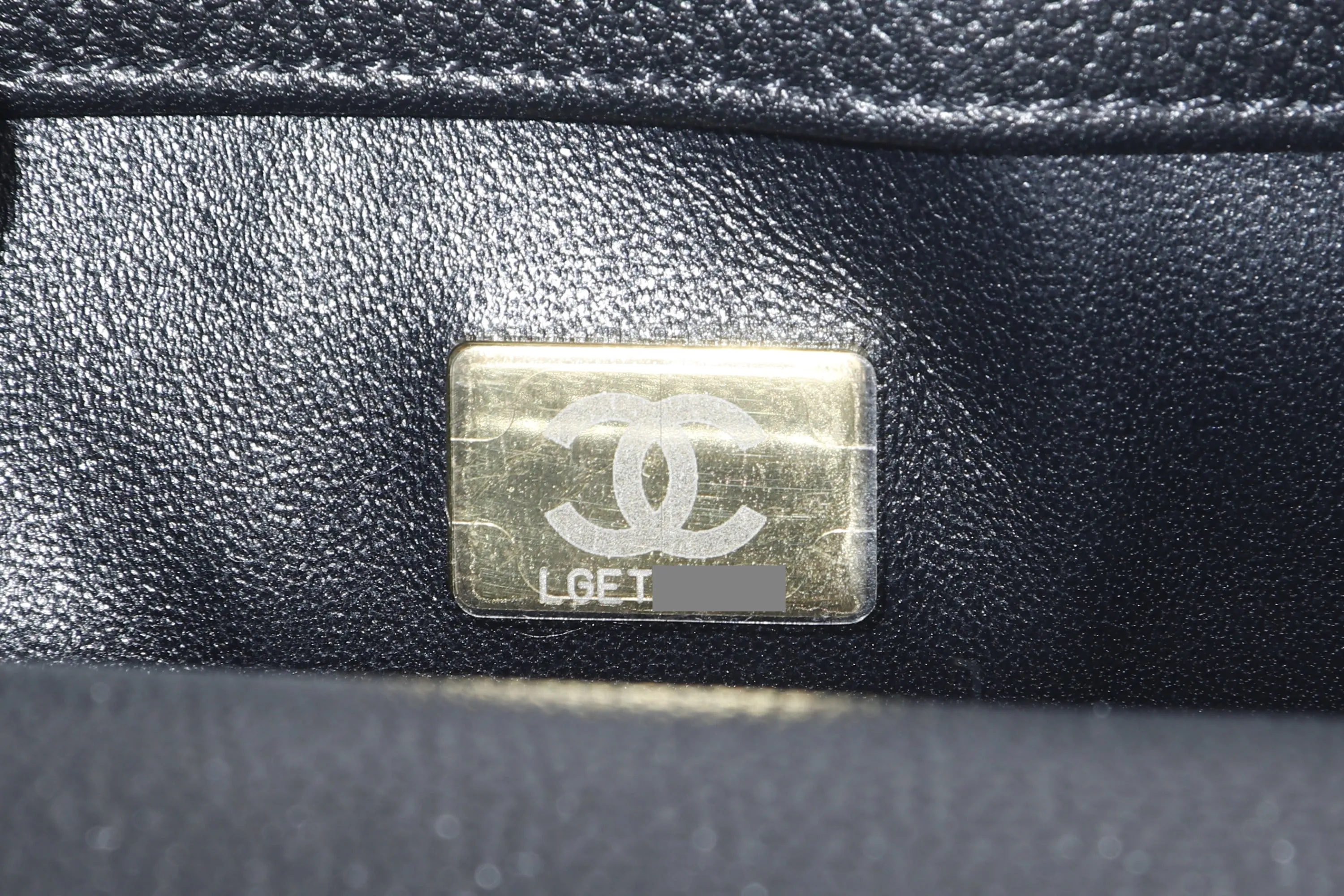 CHANEL AS3829 HEART CHAIN MINI FLAP [MICROCHIP (LGETxxxx)] BLACK CAVIAR GOLD HARDWARE, WITH DUST COVER & BOX