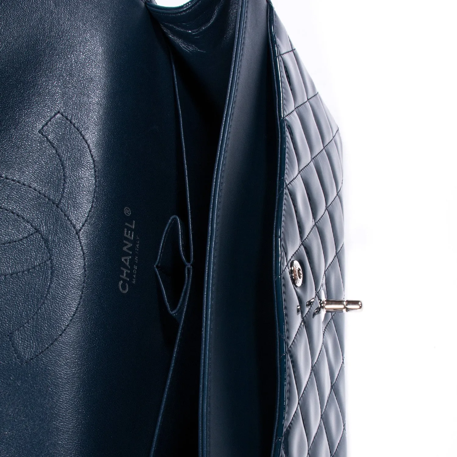 Chanel Jumbo Classic Flap Bag