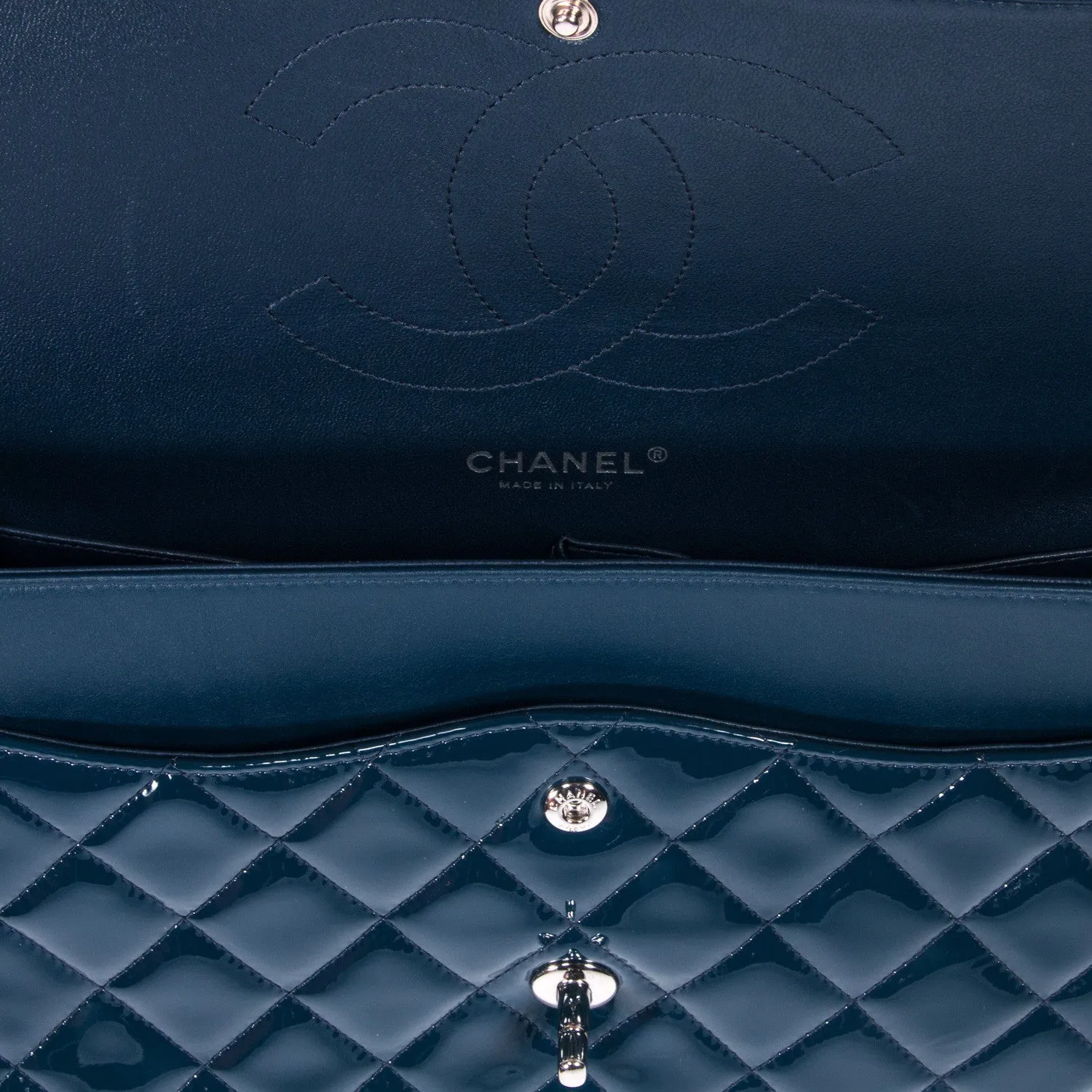 Chanel Jumbo Classic Flap Bag
