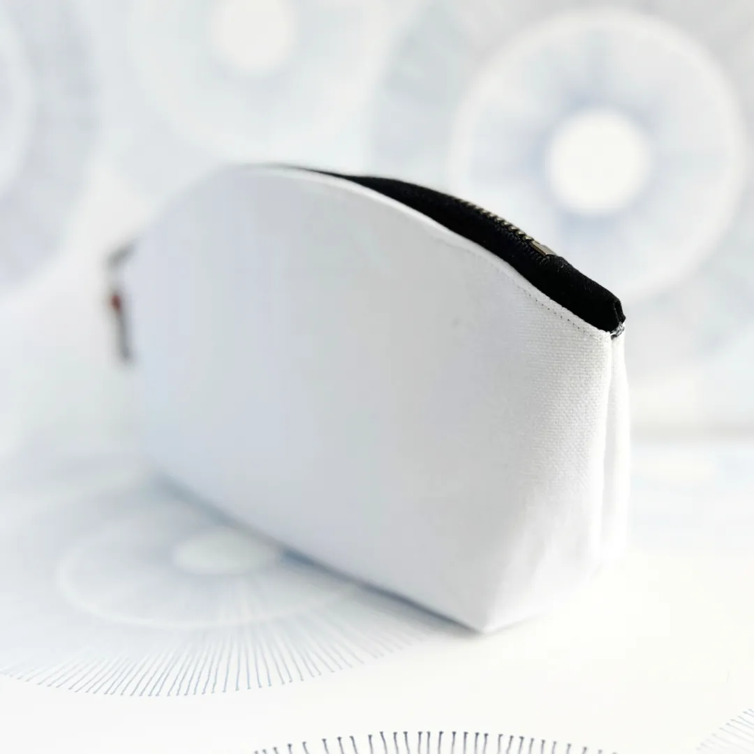 Curvy Canvas Cosmetic Bag - Smart, Focused and Unimpressed