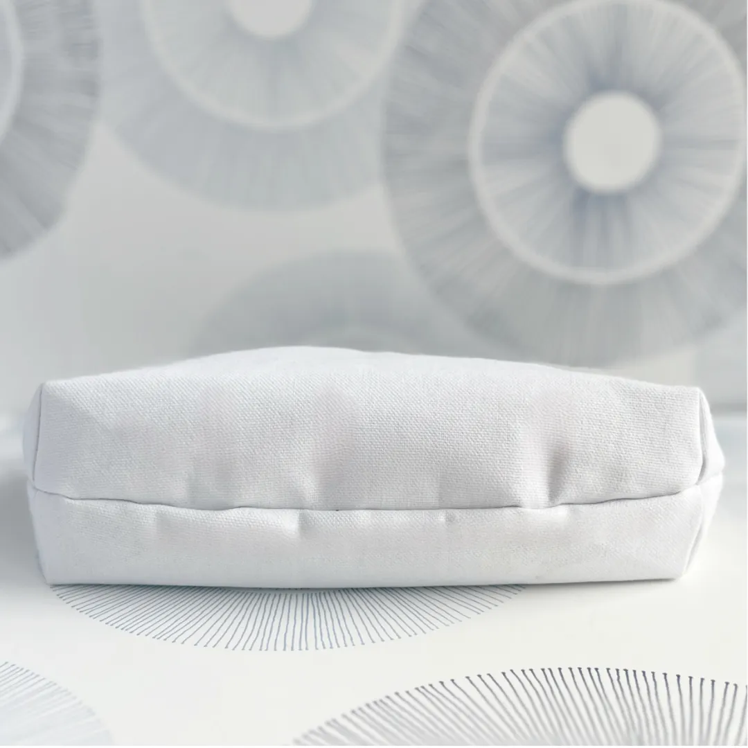 Curvy Canvas Cosmetic Bag - Smart, Focused and Unimpressed
