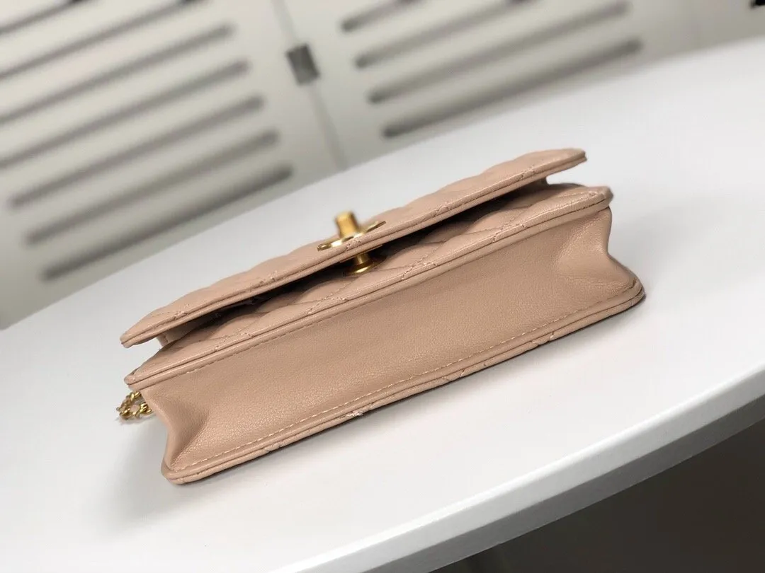 Designer bags by Chanel 080