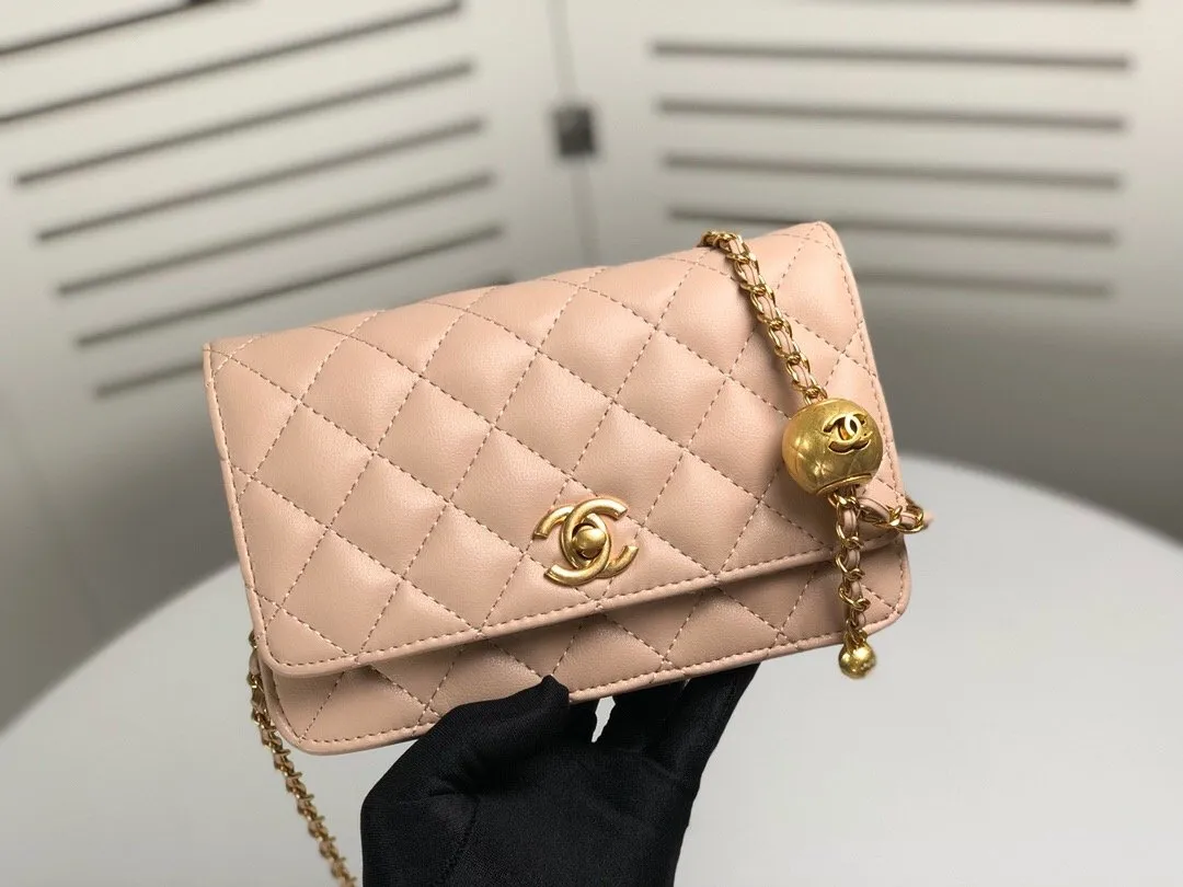 Designer bags by Chanel 080