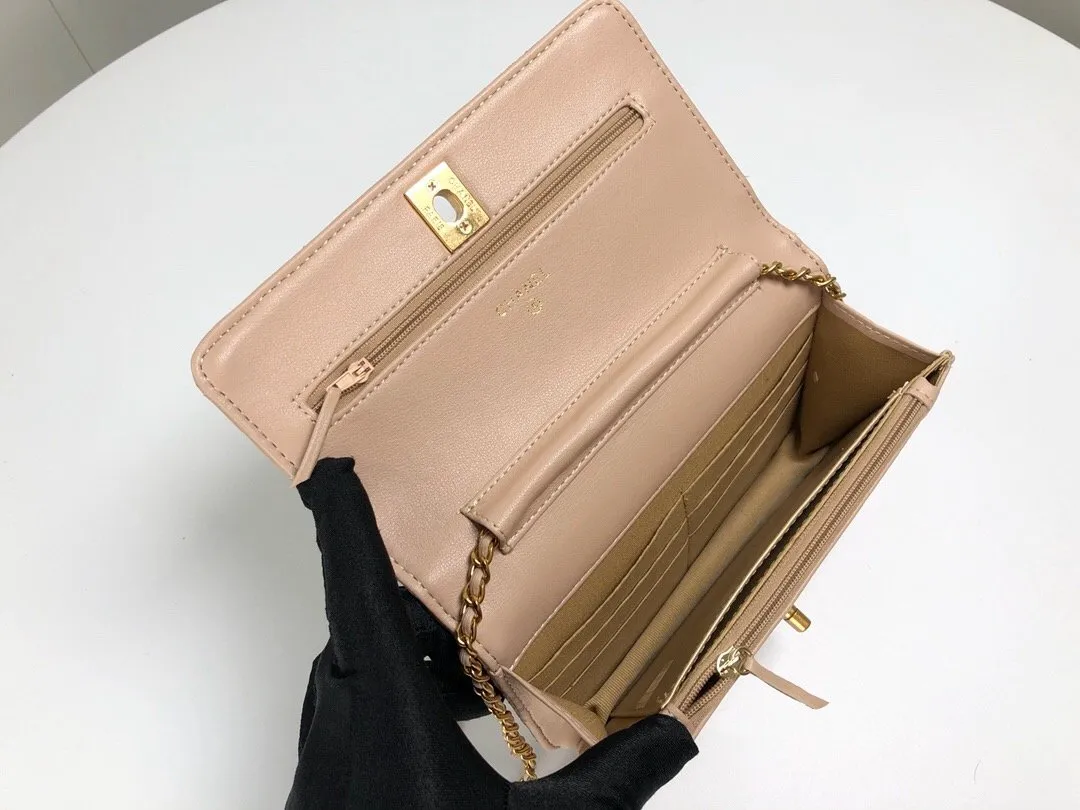 Designer bags by Chanel 080