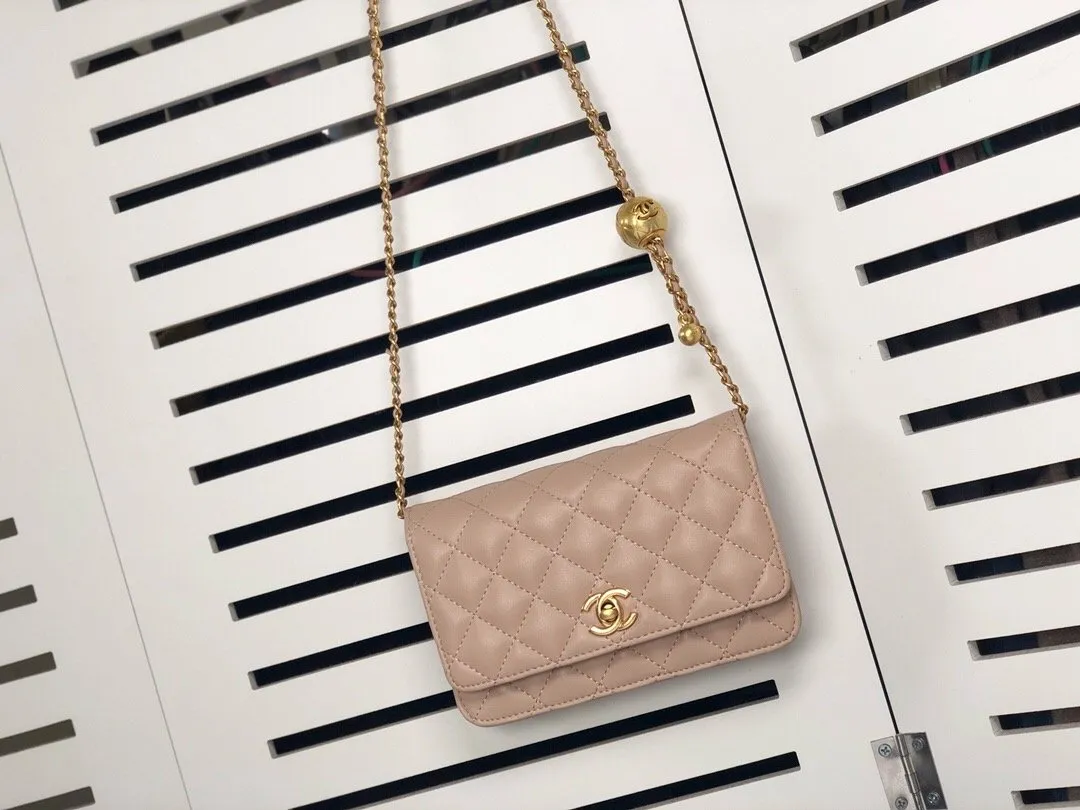 Designer bags by Chanel 080