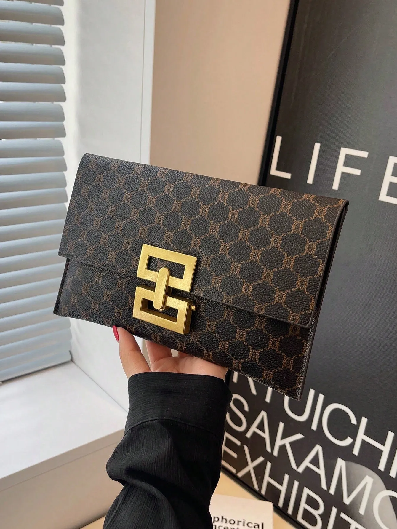 Flap Buckle Geometric Pattern Clutch