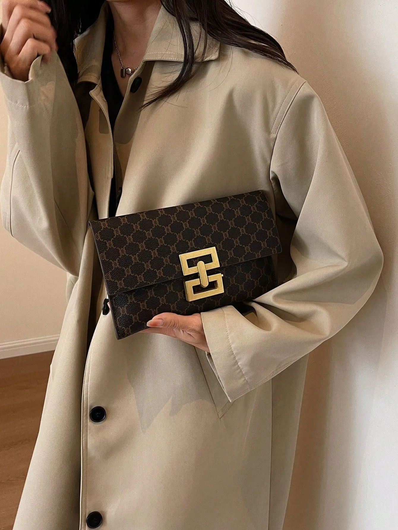 Flap Buckle Geometric Pattern Clutch