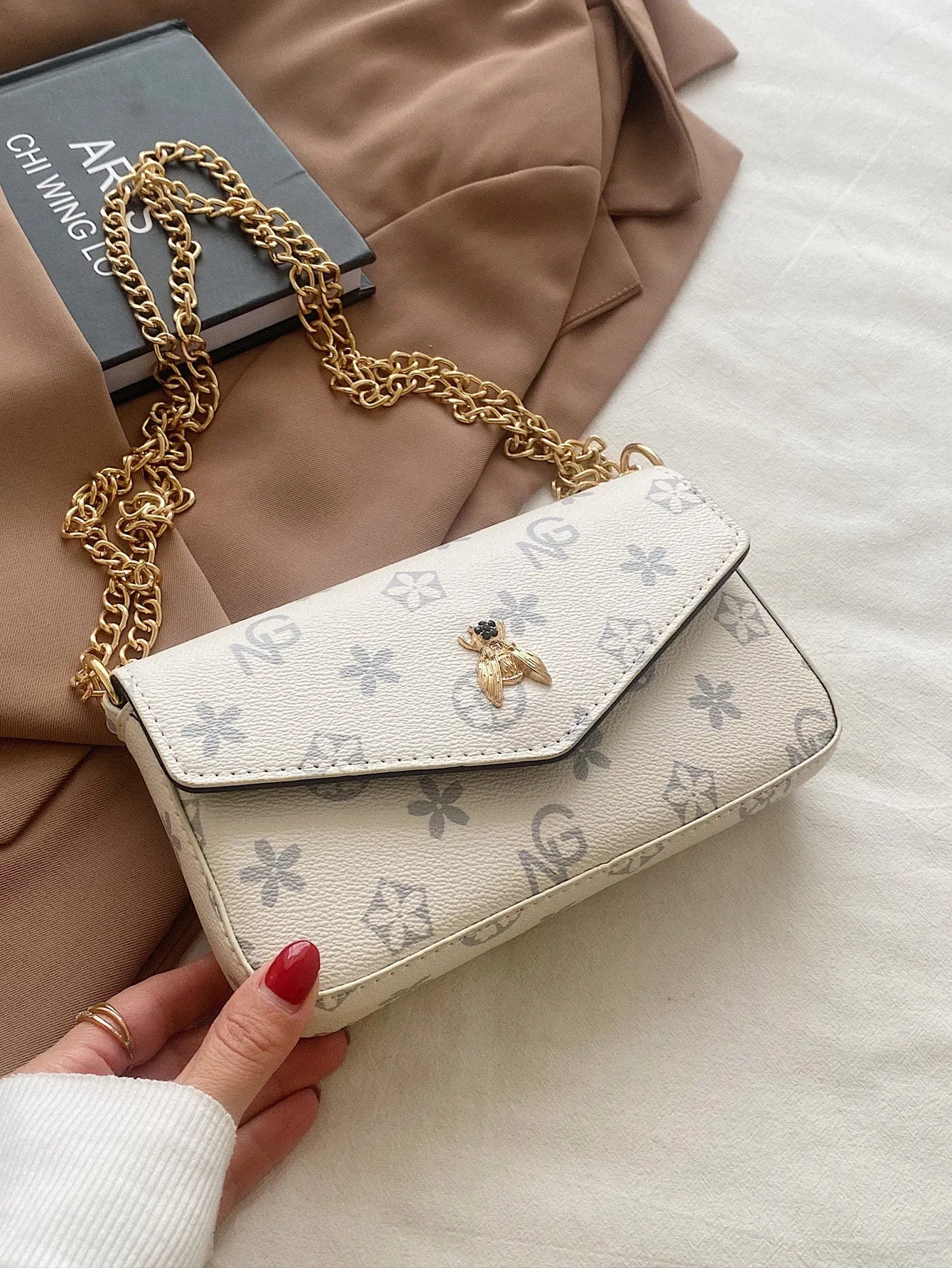 Geo Graphic Flap Baguette Bag - White
