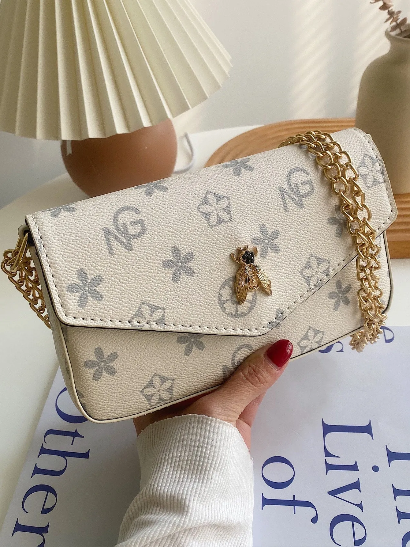 Geo Graphic Flap Baguette Bag - White