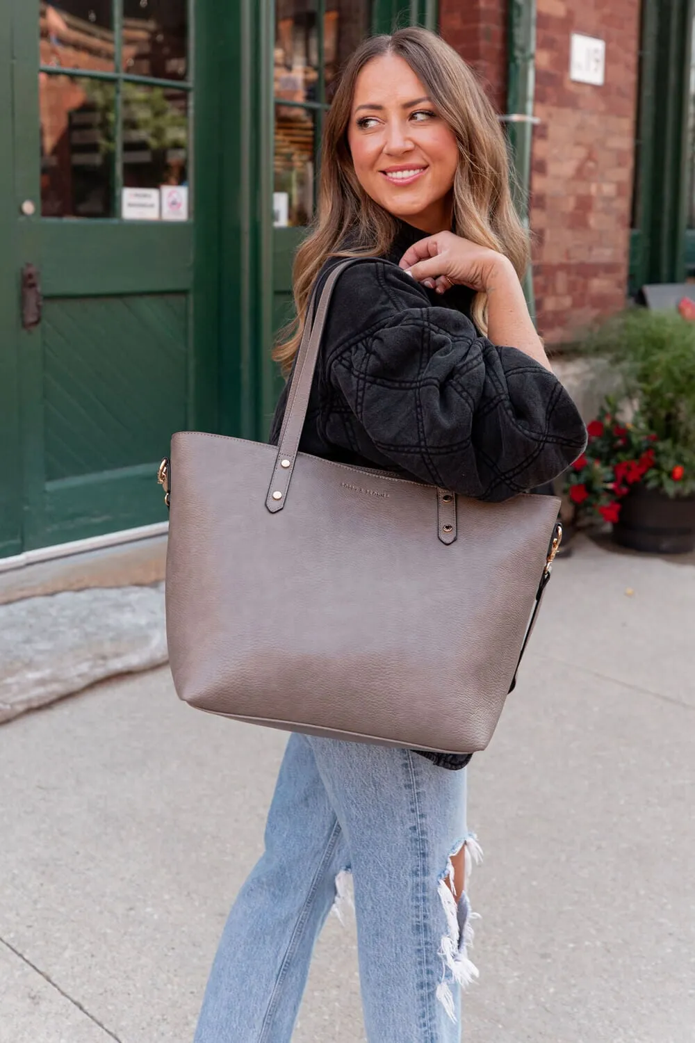 GO-GETTER TOTE dark grey