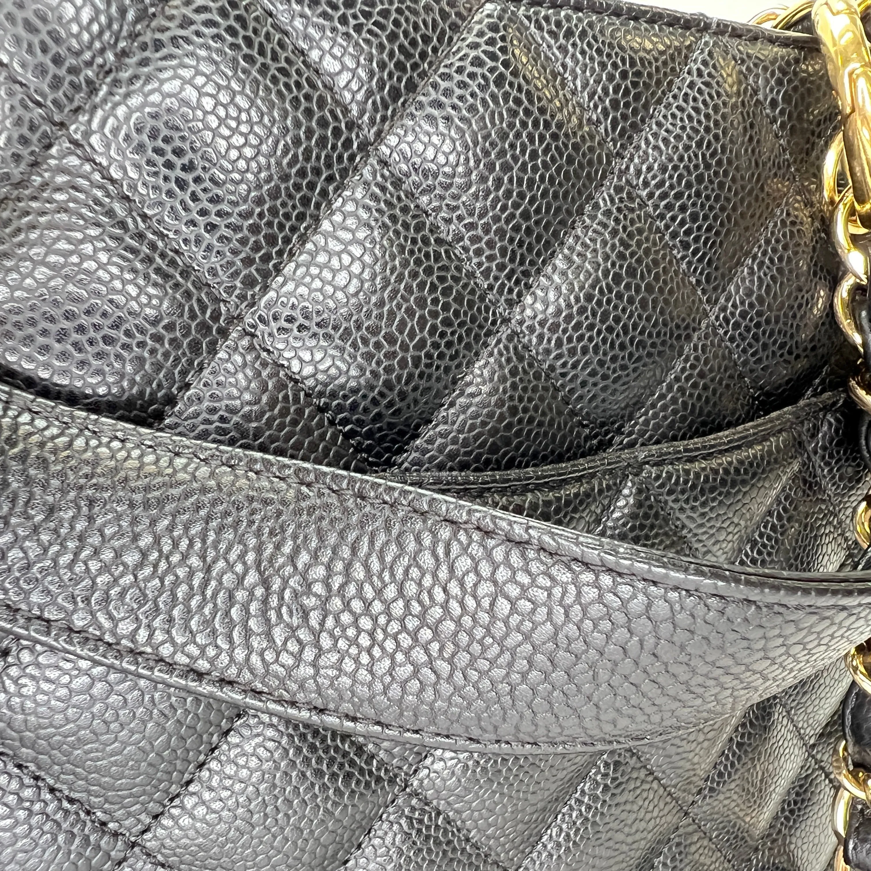 GST Black Tote Bag in Caviar Leather, Gold hardware