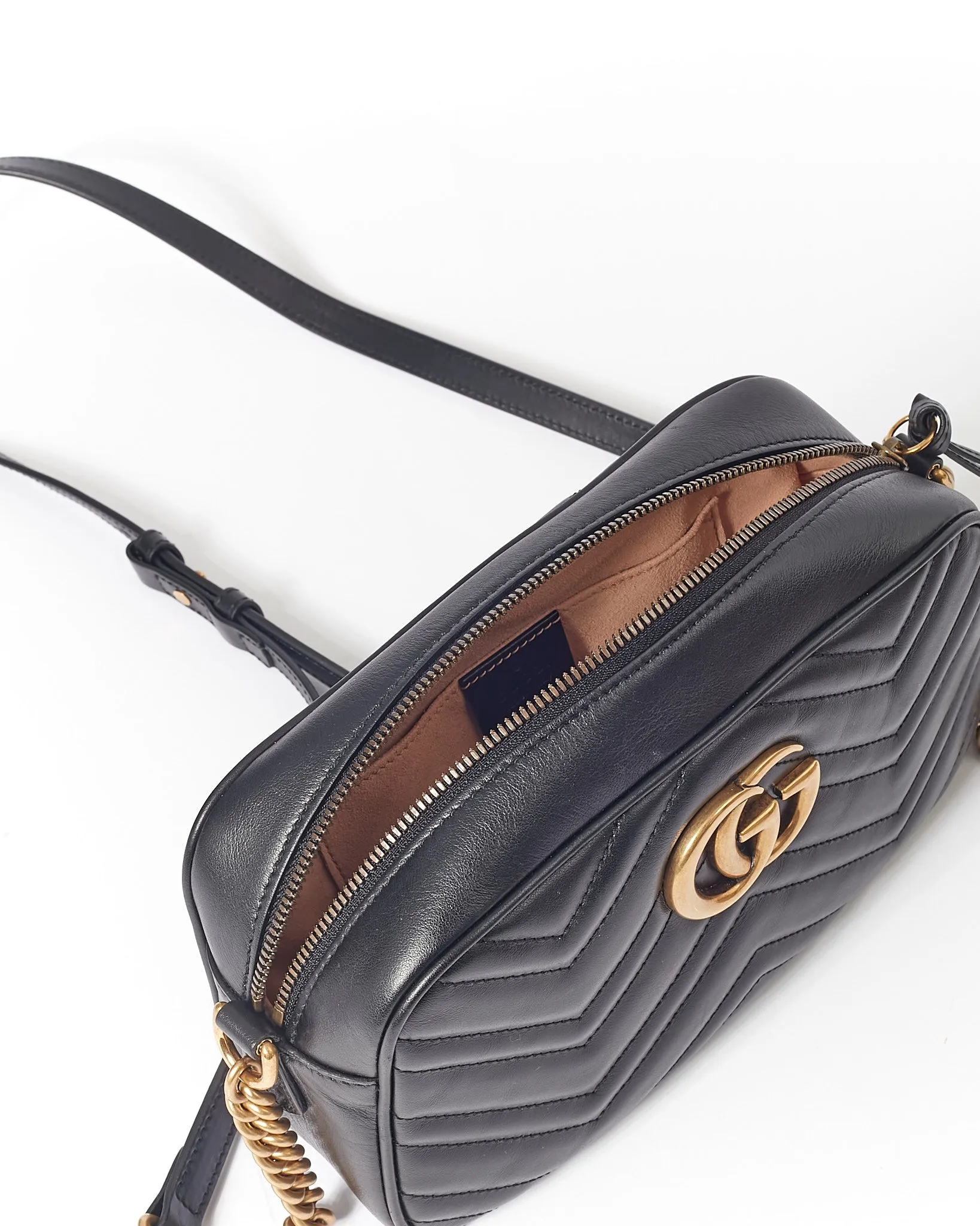 Gucci Black Leather Matelasse GG Marmont Camera Small Bag