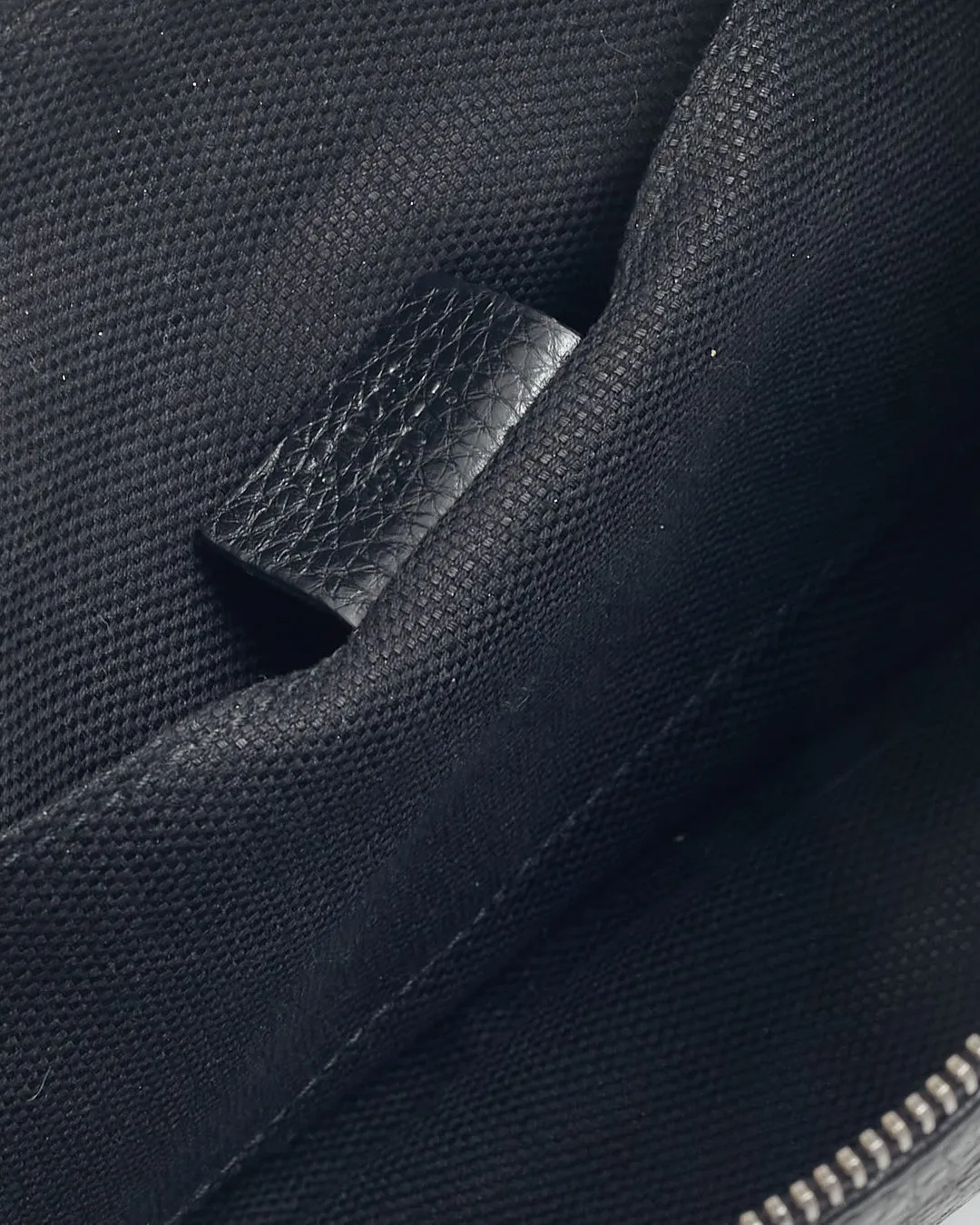Gucci Black Pebbled Leather Horsebit Clutch Pouch