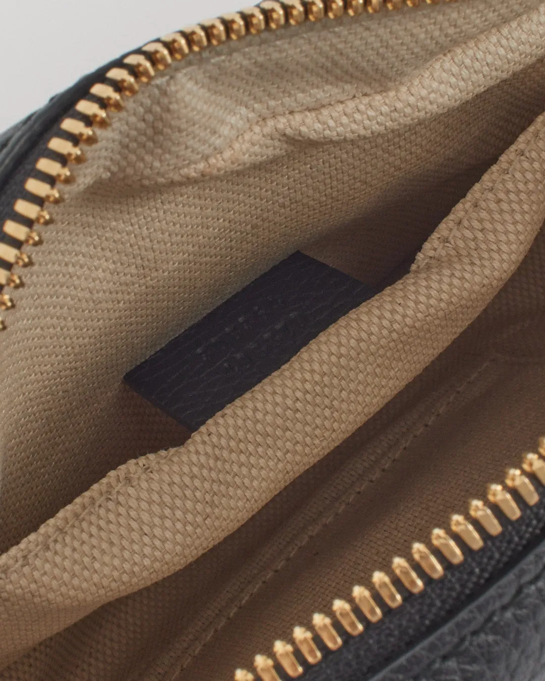 Gucci Black Pebbled Leather Soho Disco Bag