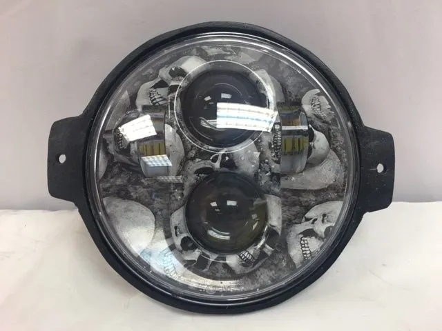 Honda VTX 1300 / 1800 C / R / S - 5 3/4" CUSTOM DESIGN SKULL DAYMAKER Chrome HID LED Light Bulb Headlight Motorcycle 5.75" Mount