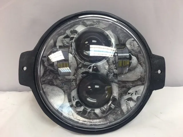 Honda VTX 1300 / 1800 C / R / S - 5 3/4" CUSTOM DESIGN SKULL DAYMAKER Chrome HID LED Light Bulb Headlight Motorcycle 5.75" Mount