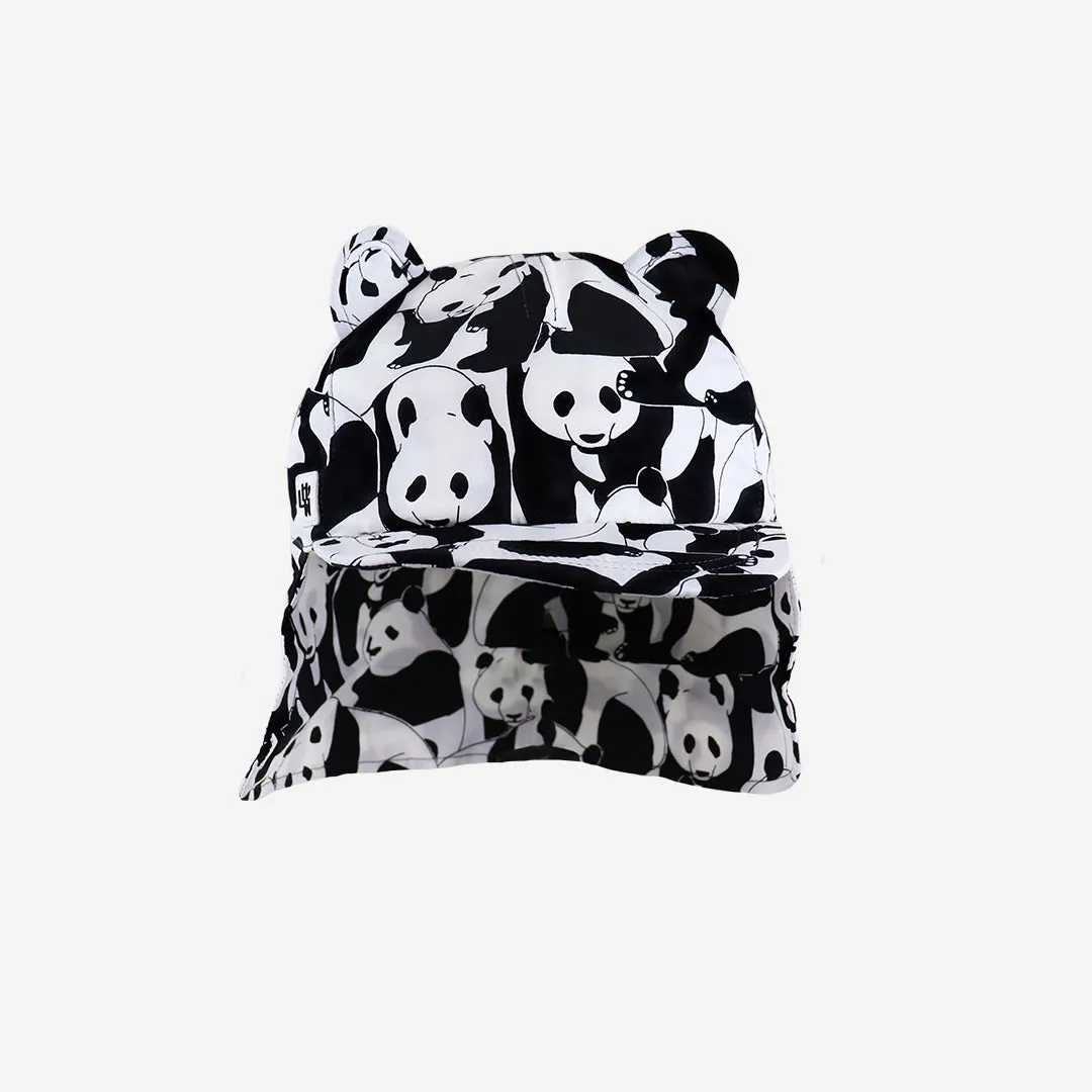 Kids Cub hat with neck flap: Panda Pop