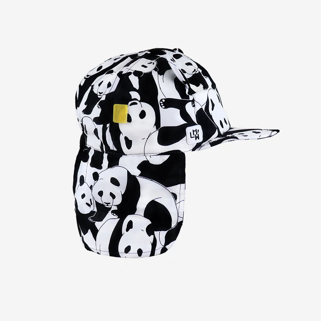 Kids Cub hat with neck flap: Panda Pop