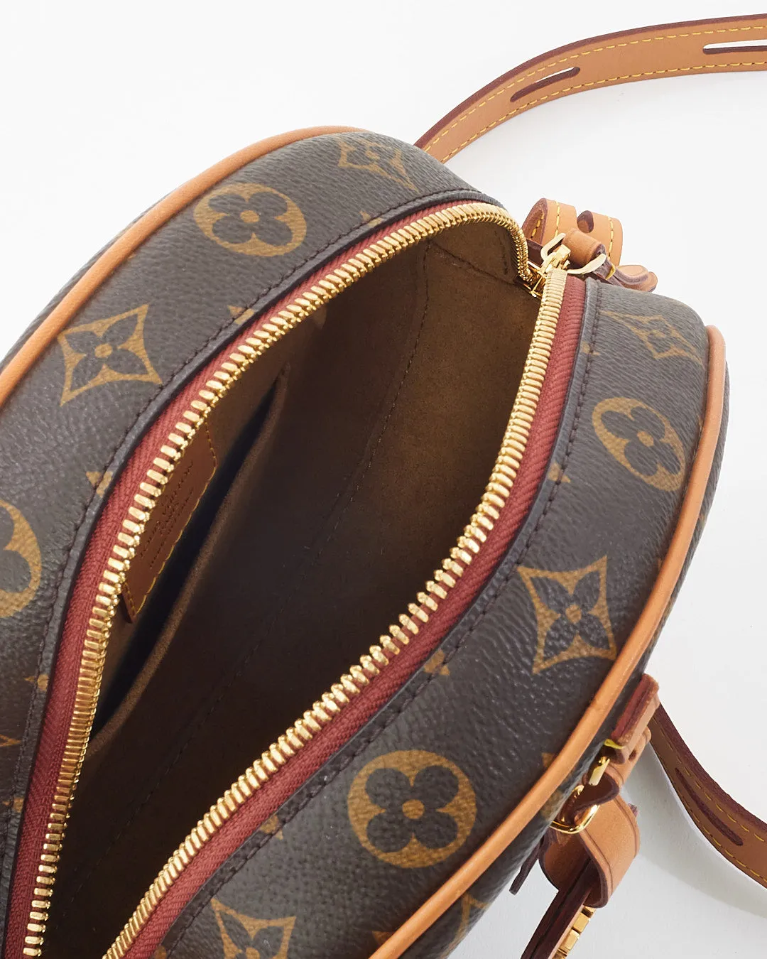 Louis Vuitton Monogram Canvas Boite Chapeau Souple MM