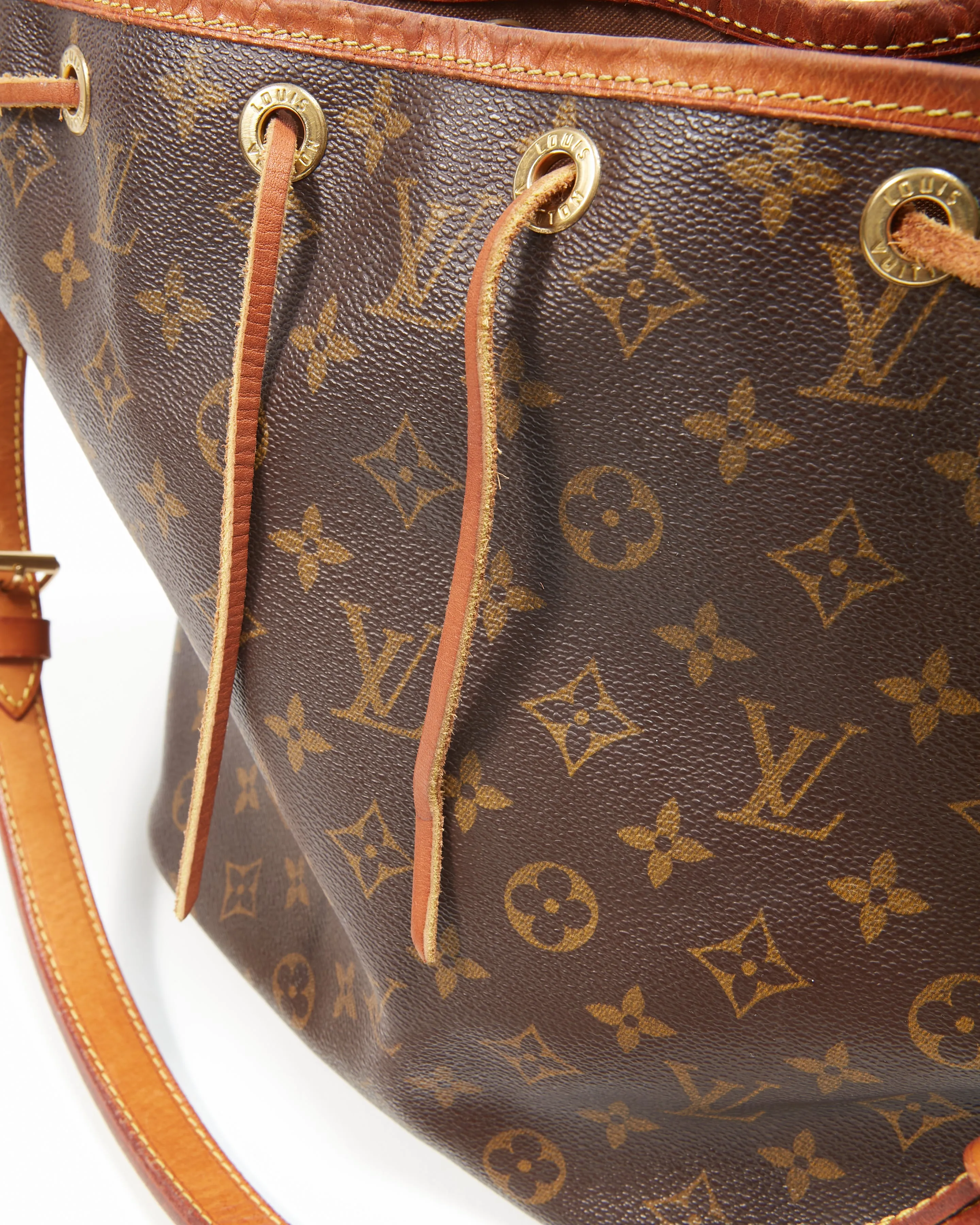 Louis Vuitton Monogram Noe MM Shoulder Bag