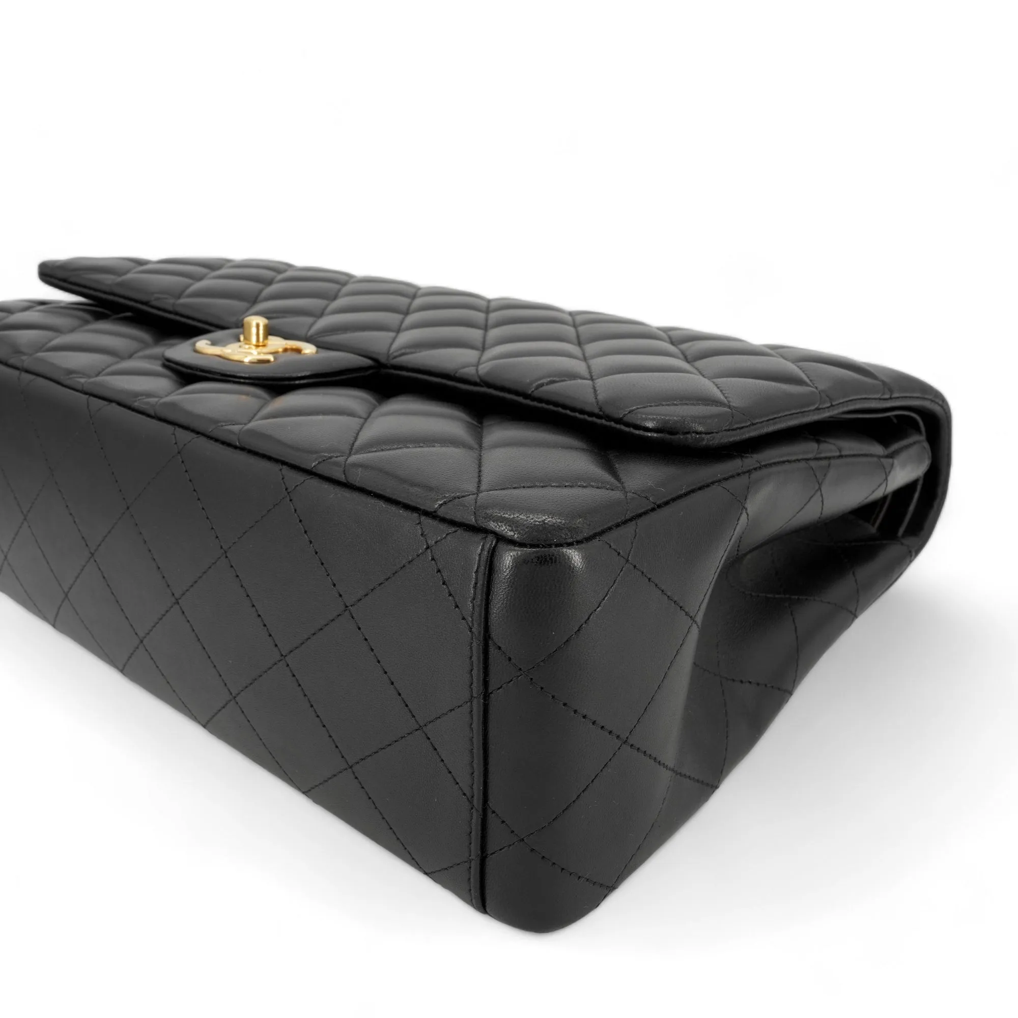 Maxi Jumbo Classic Double Flap Bag in Black Lambskin