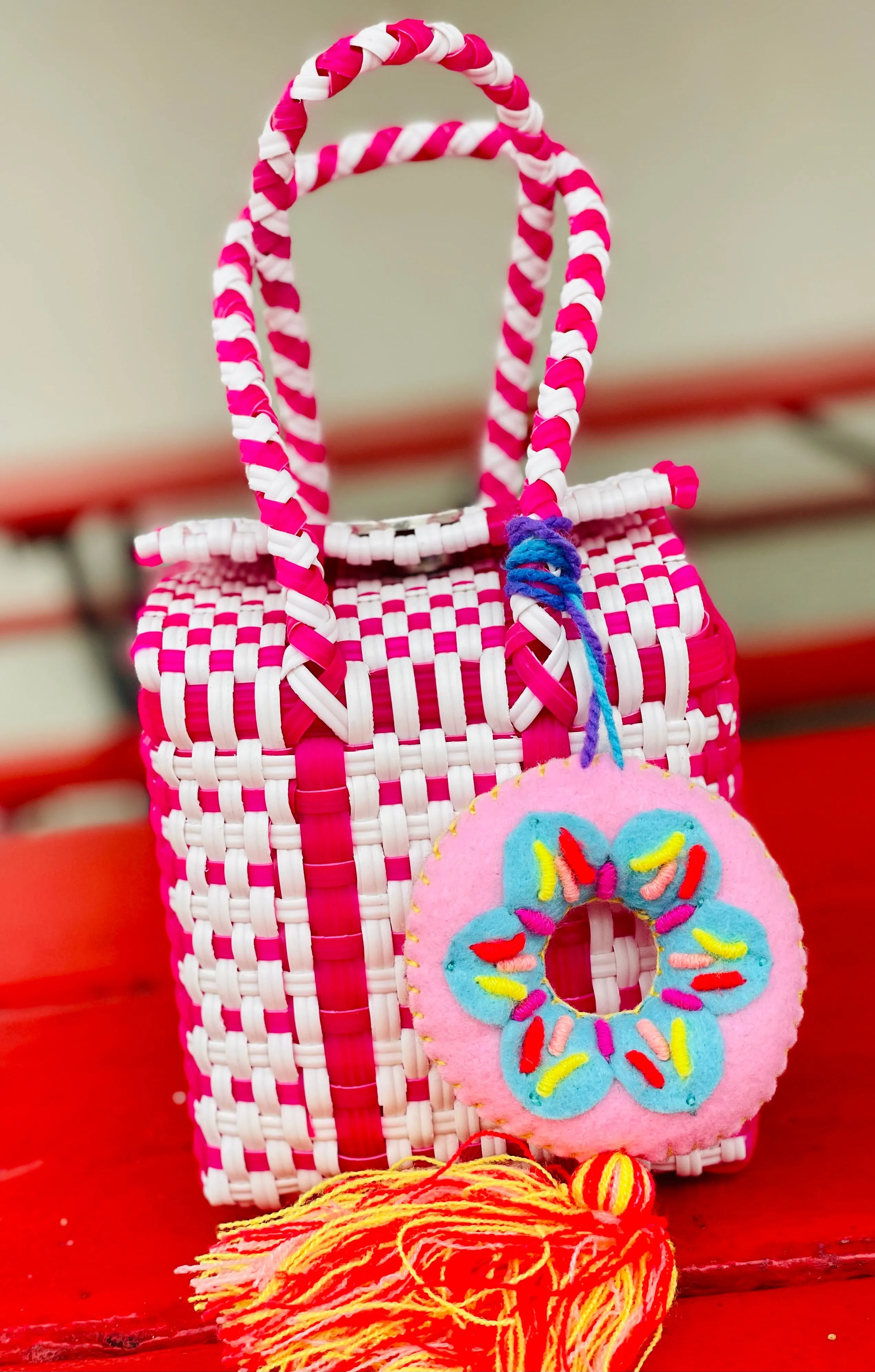 Mini  Mercado  Tote Bags