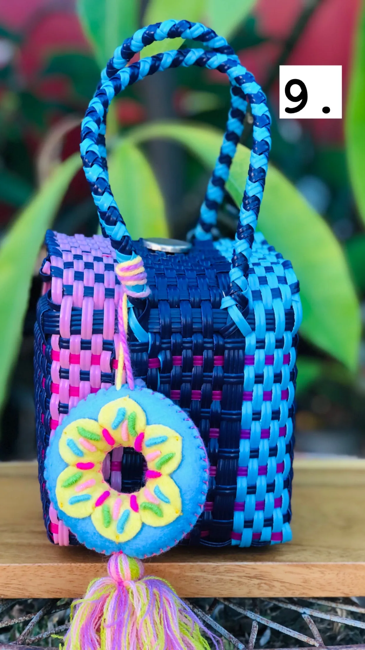 Mini  Mercado  Tote Bags
