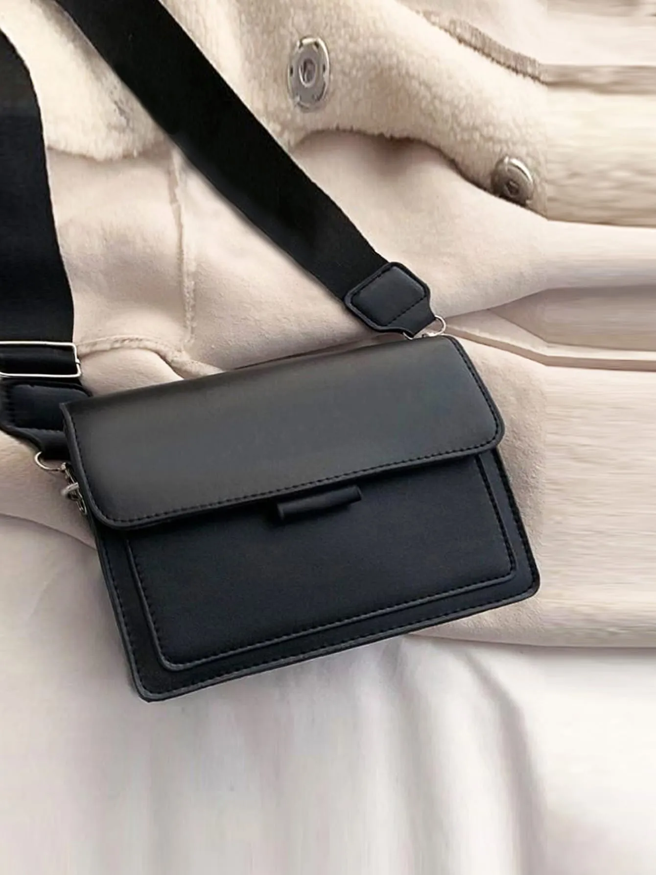 Minimalist Flap Square Bag - Black- FD ⚡
