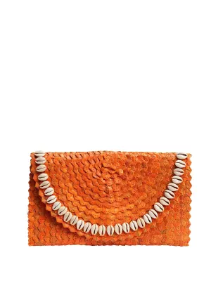 Pandegelang Raffia Seashell Clutch