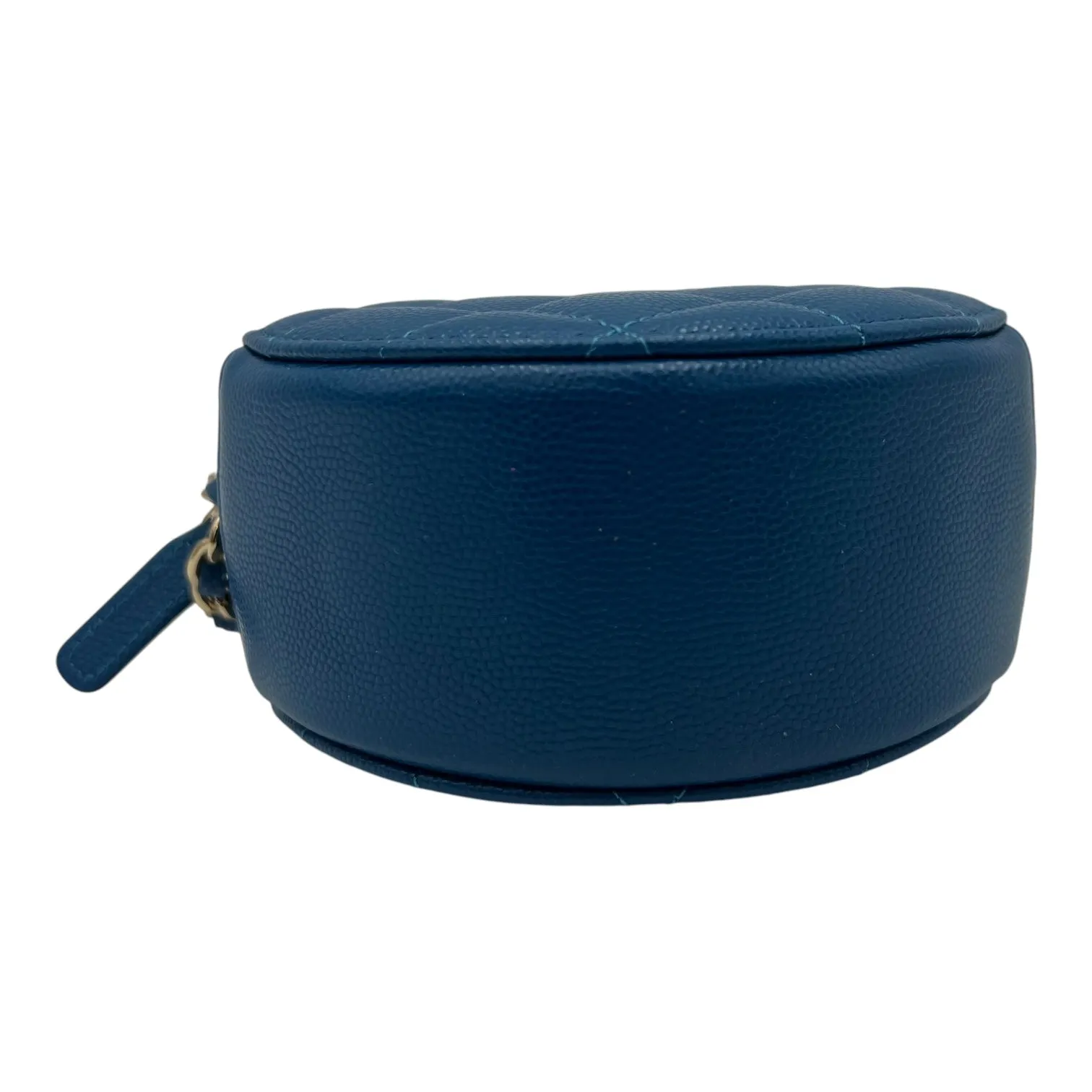 Round CC Crossbody Bag Blue in Caviar Leather, Gold hardware