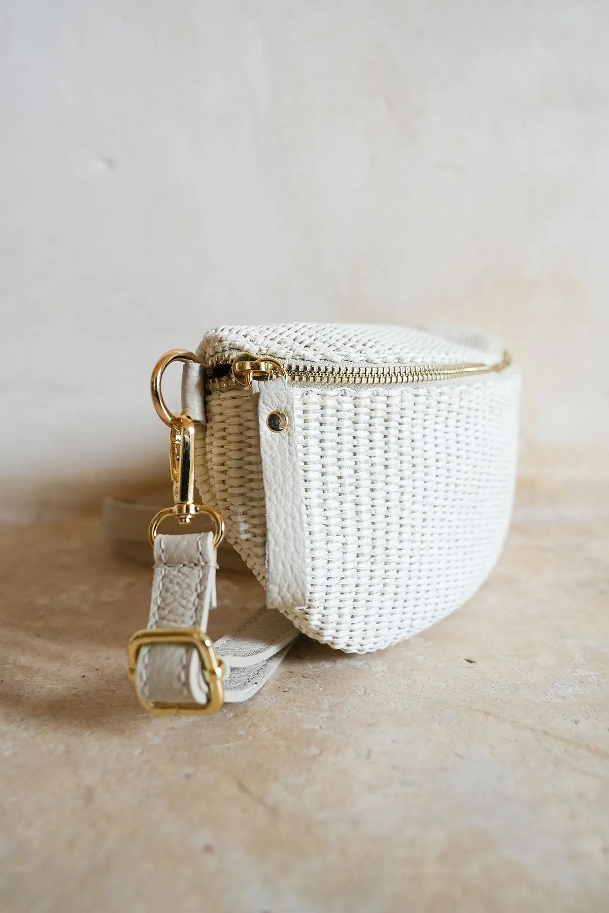 Shelly Crochet Cream