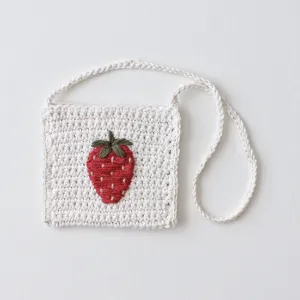 Strawberry Crochet Crossbody Bag (white)