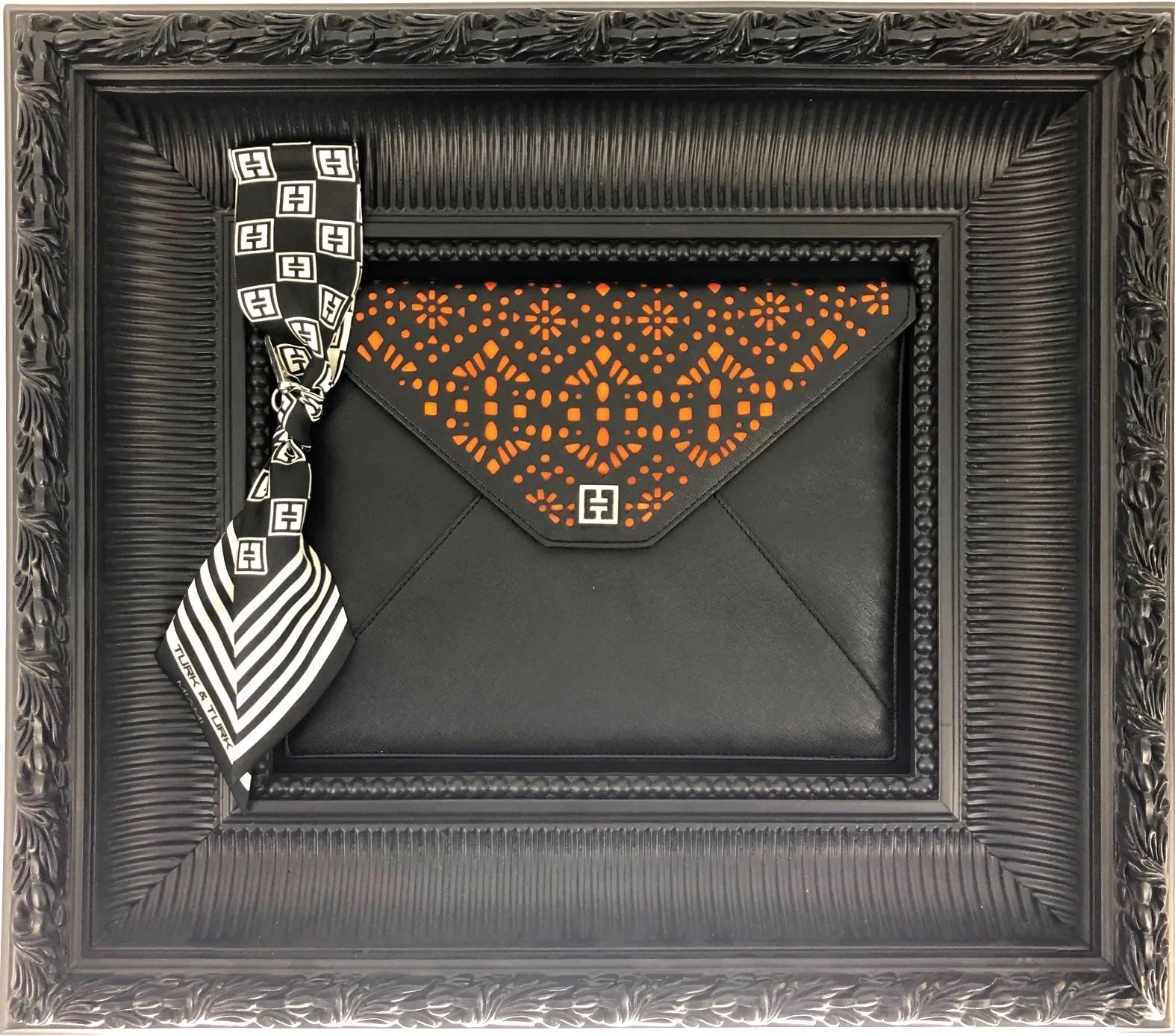 T&T THE EVERYDAY ENVELOPE CLUTCH