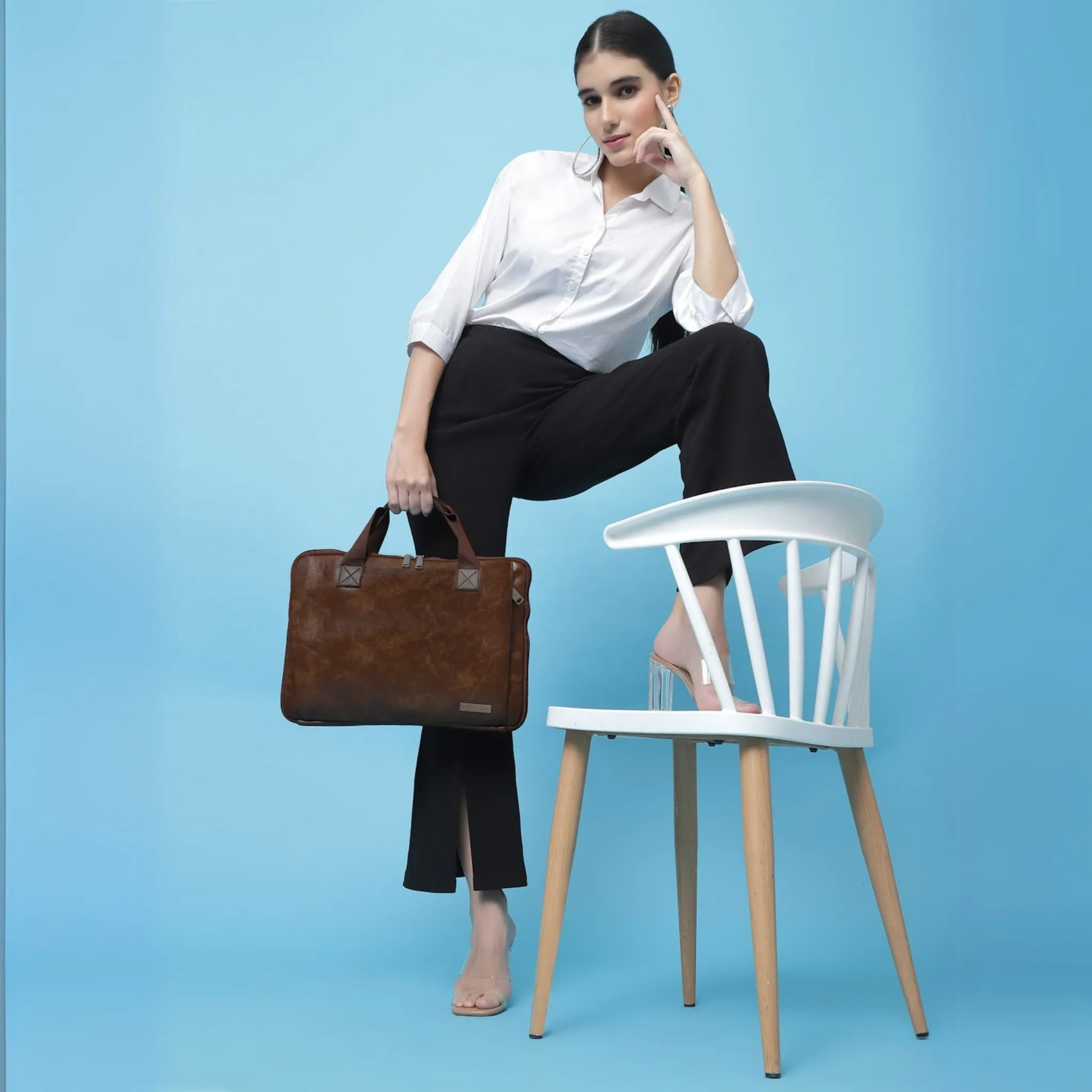 Timeless Unity Laptop Messenger Bag - Coffee Brown