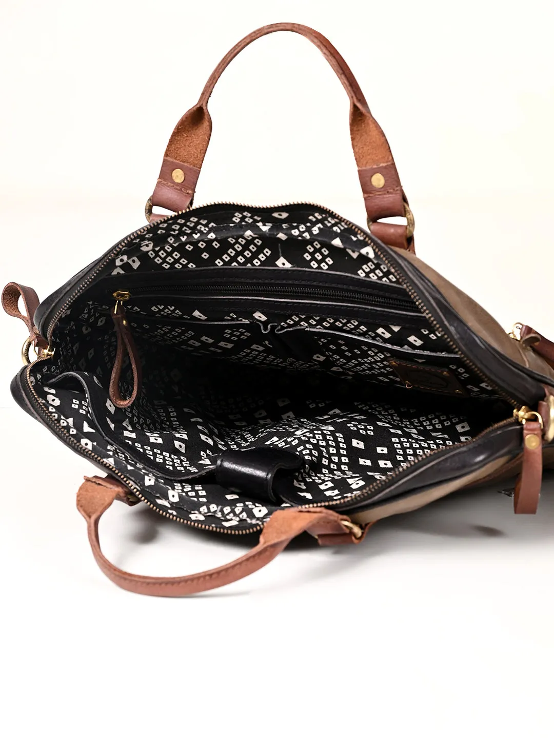 Winger : Olive With Black Real Leather Laptop Bag by Art N Vintage